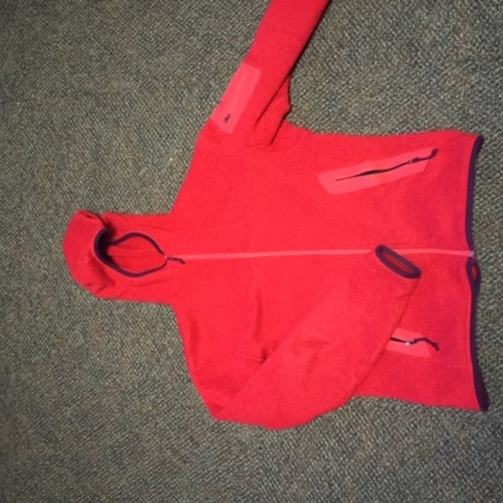 Arc’Teryx Hoodie Polartec Fleece Full Zip Jacket Red Sz Large Women’s